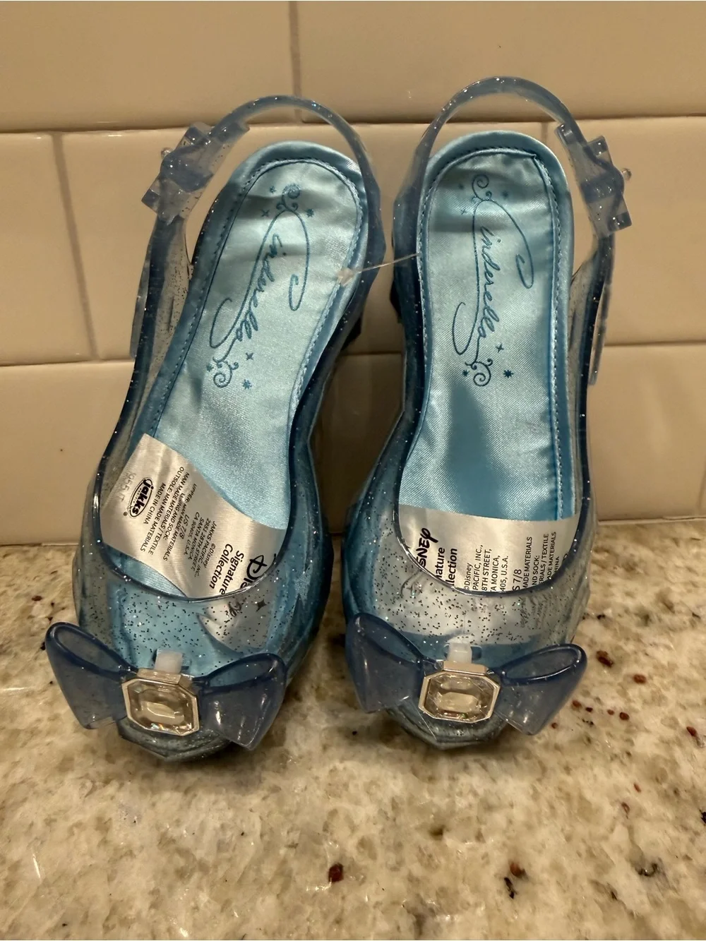 Cinderella Girls' Sparkle Jelly Slingback Light Up Shoes with Gem Bow - NWOT